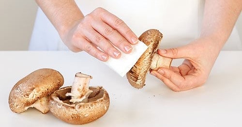 how to clean portobello mushrooms